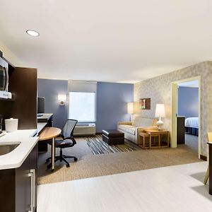 One-Bedroom King Suite